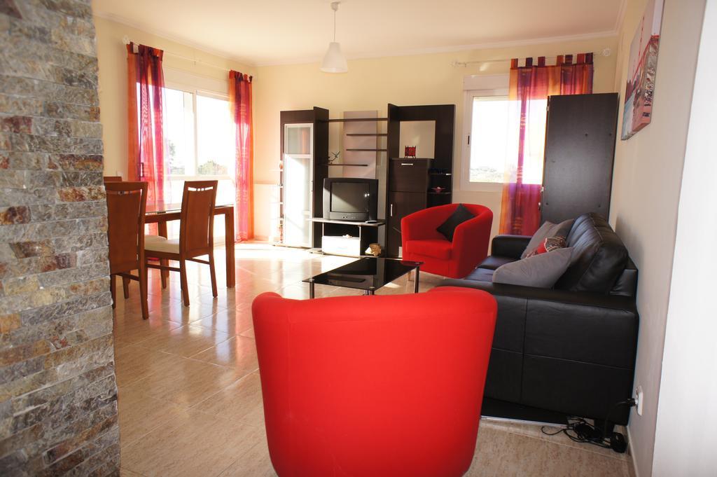 Sunny Apartment Al-Sakia, Quarteira, Vilamoura Luaran gambar